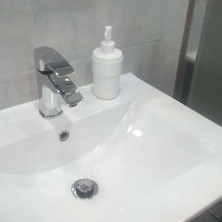 Amik Apartament-night View 아파트 브로츠와프