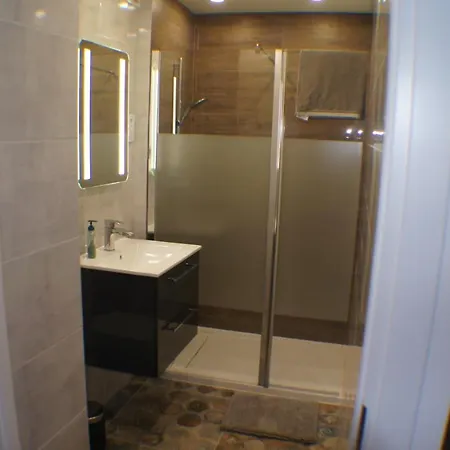 Amik Apartament-night View Apartmán