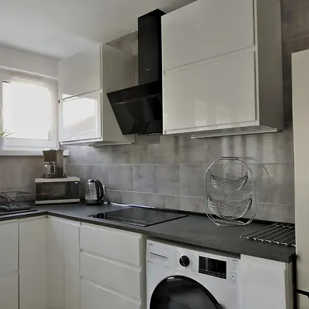 Amik Apartament-night View