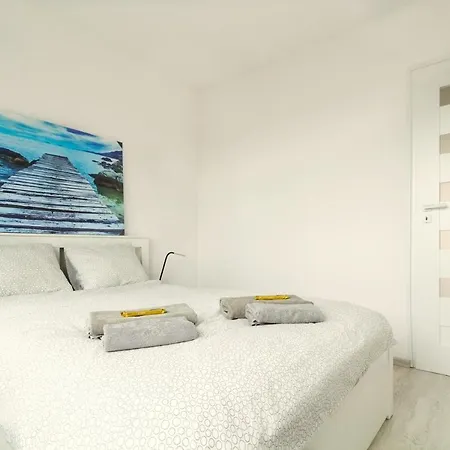 Amik Apartament-night View * 브로츠와프